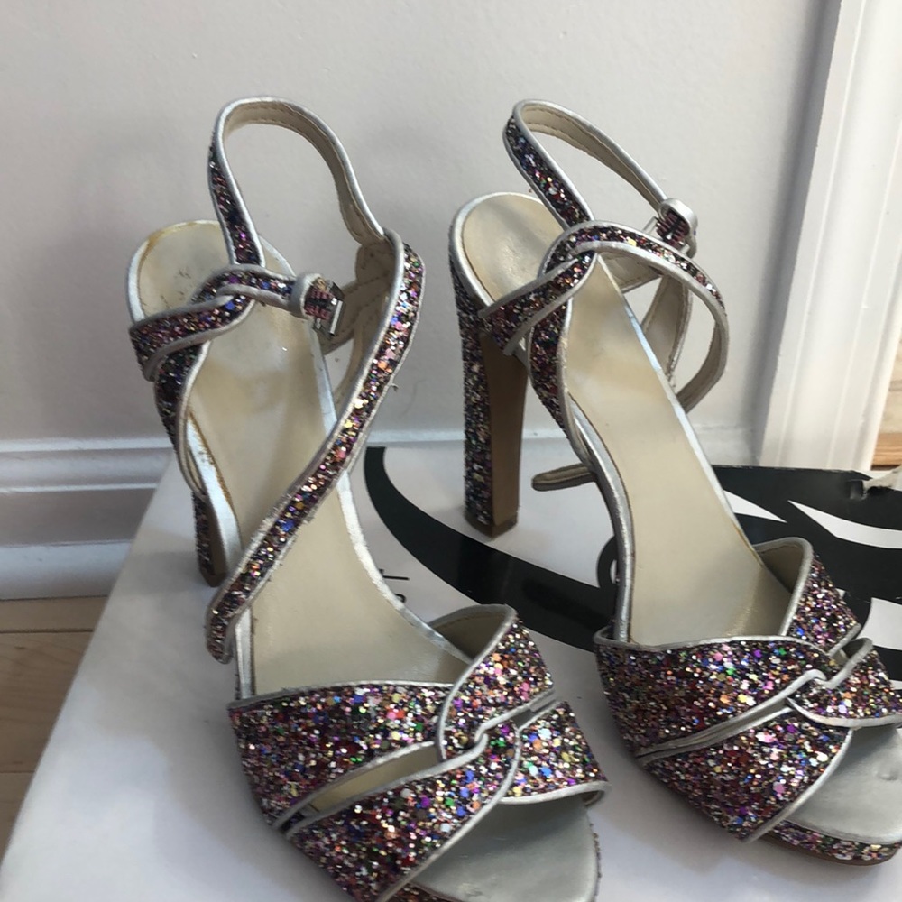 Multi color open toe pumps